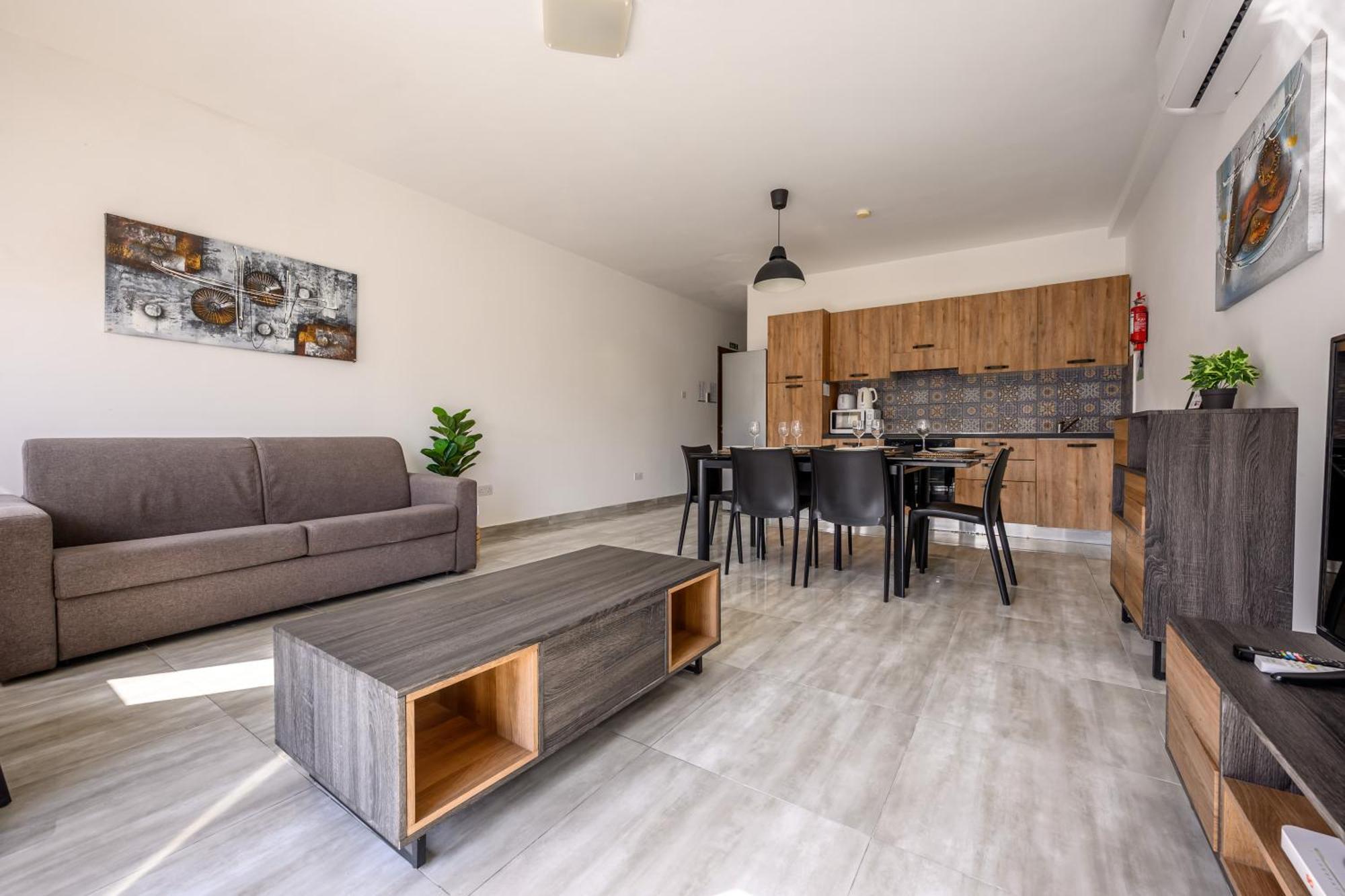 F11 Room 2, Private Room Two Single Beds Shared Bathroom In Shared Flat Msida Exterior foto